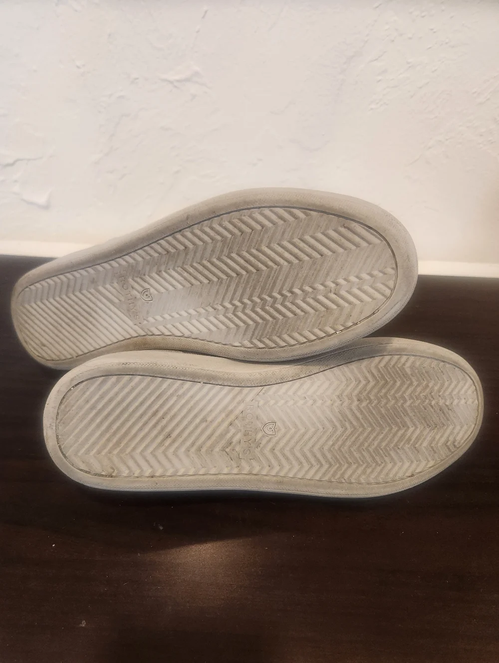 Rothy's | RS01 Sneaker - Picture 9 of 9